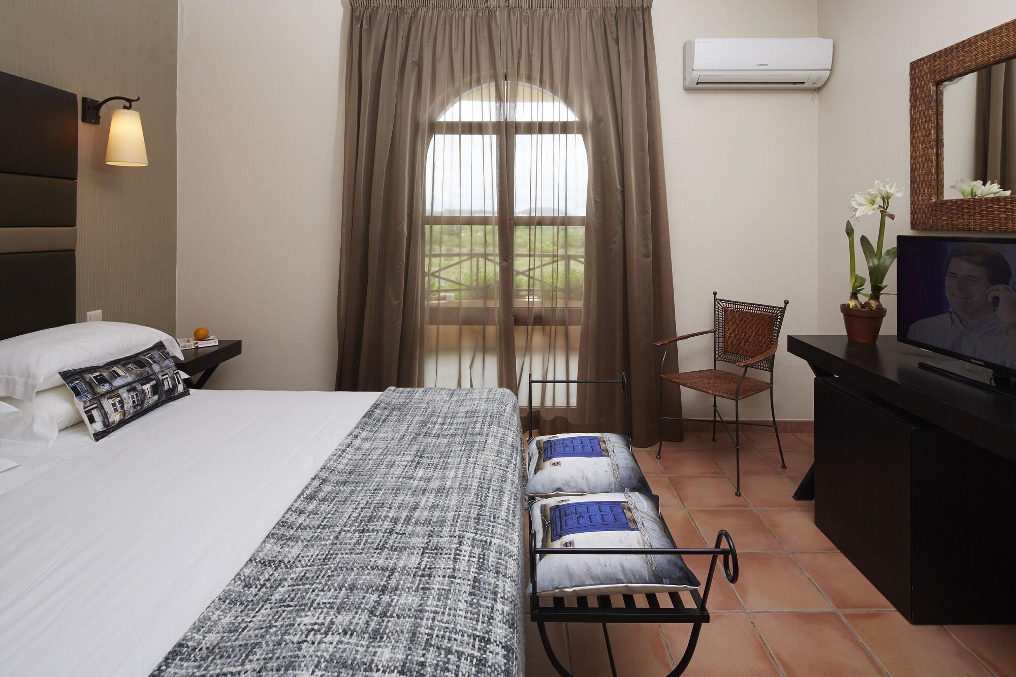 Hotel Parque Das Laranjeiras Виламура Екстериор снимка