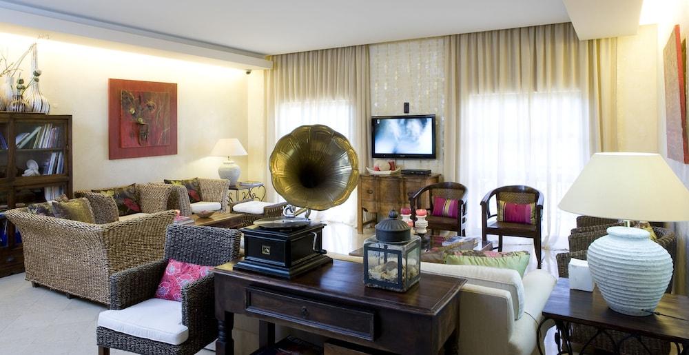 Hotel Parque Das Laranjeiras Виламура Екстериор снимка