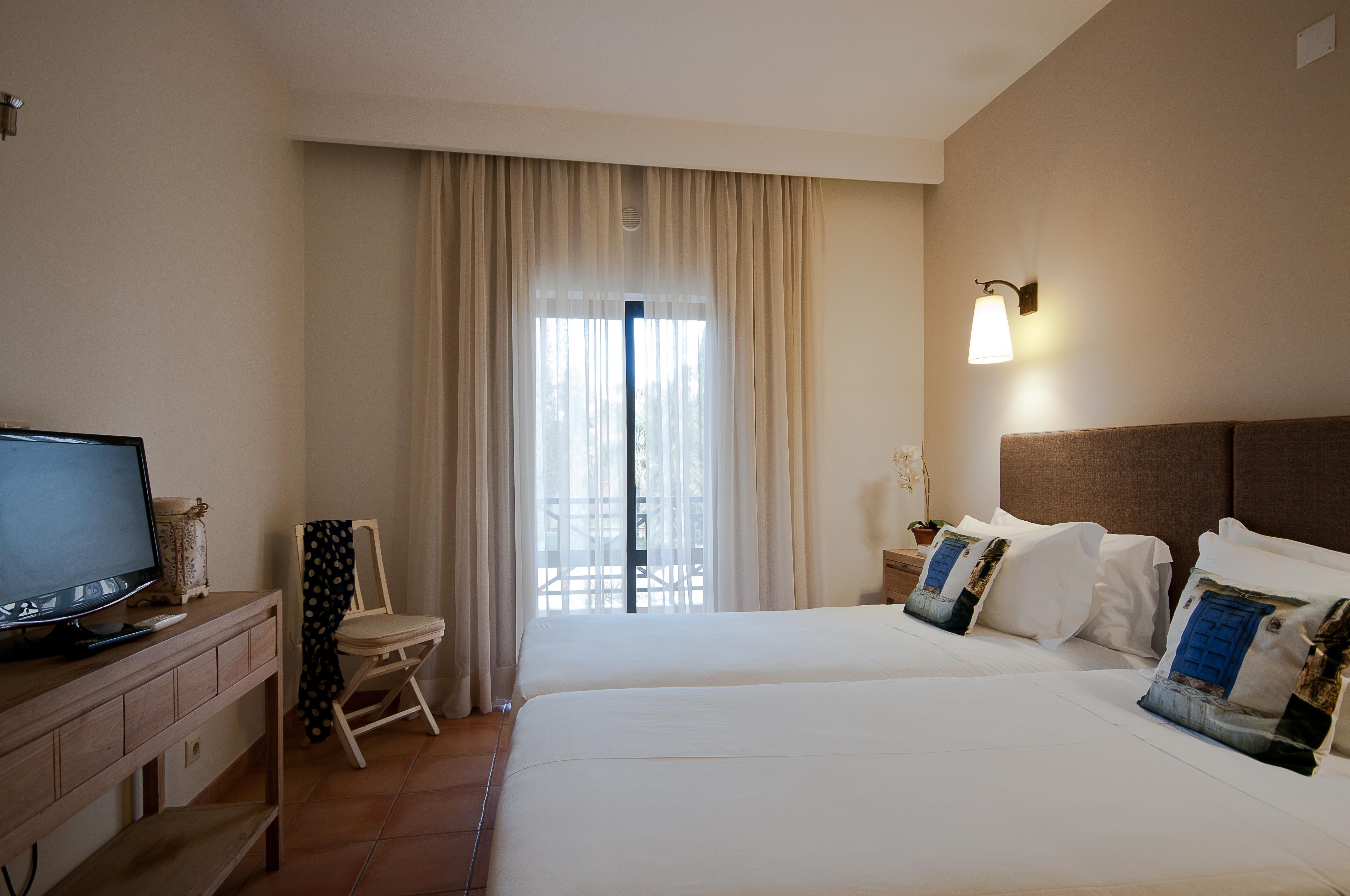 Hotel Parque Das Laranjeiras Виламура Екстериор снимка